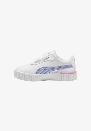 Zapatos sintéticos blancos con una superficie texturizada, que presentan una franja lateral multicolor en púrpura y rosa, y dos correas de Velcro.