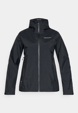 Veste imperméable noire avec une capuche ajustée, fermeture éclair avant complète, deux poches latérales et une texture de tissu lisse. Présente un logo sur la poitrine.