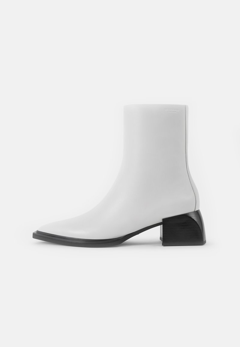 Vagabond VIVIAN - Stiefelette - white