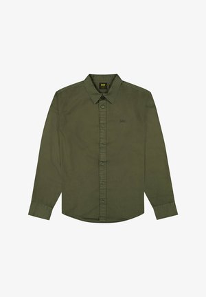 Pitkähihaisessa nappikauluspuserossa on tummanoliivinvihreä puuvilla. Sen ominaisuuksiin kuuluvat klassinen kauluspanta, etunapit ja brodeerattu logo rinnassa.