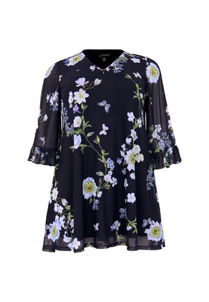 Schwarze Blumenbluse mit V-Ausschnitt, fließendem Design, 3/4 Glockenärmeln, mit einer Mischung aus blauen und weißen Blumen sowie grünen Akzenten.