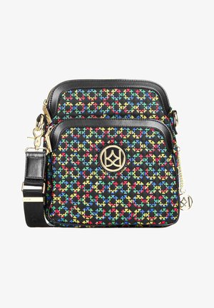 Czarna torba na ramię z kolorowym, splatającym się geometrycznym wzorem, złotym logo i zamkiem błyskawicznym oraz odczepianym, szerokim czarnym paskiem.