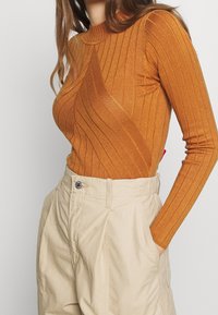 JDY Sweter