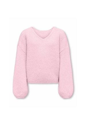 Pull en laine rose douce avec col en V, longues manches bouffantes et poignets et ourlet côtelés sur fond blanc.