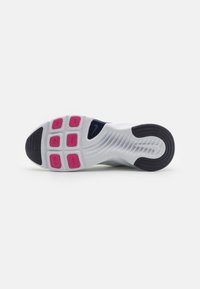 Nike Performance W NIKE SUPERREP GO 3 FLYKNIT - Sapatilha de treino - summit white/white/bright crimson/blackened blue