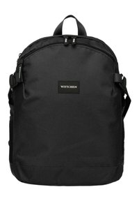 Zaino nero realizzato in tessuto resistente, con un design arrotondato, chiusura con doppio zipper e una toppa con logo sulla parte anteriore. Inclusi taschini laterali in rete.