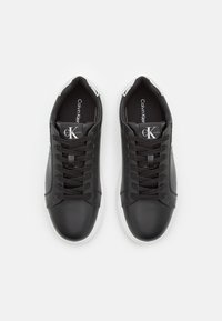Calvin Klein Jeans CHUNKY CUPSOLE - Sneakers basse - black/silver