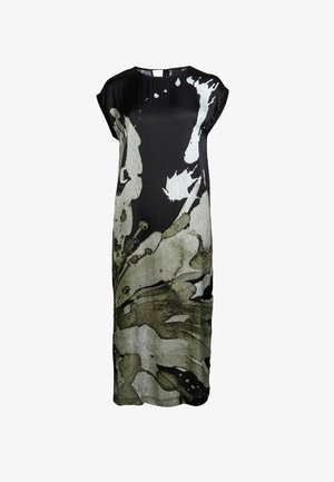 Fekete midi ruha rövid ujjakkal, nagy absztrakt zöld-fehér akvarell virágmintákkal díszítve.