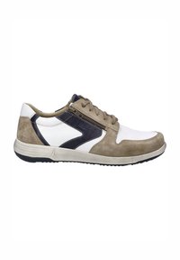 Sneaker aus beigem Wildleder und weißem Leder mit navyblauen Akzenten, ausgestattet mit Schnürsenkeln und einem seitlichen Reißverschluss, geschwungenem Design und Gummisohle.