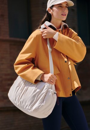 OYSHO, SHOPPER WITH SIDE POCKETS - Handbag - beige
