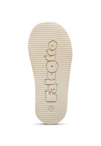 Suela de zapato de goma blanca con estrías texturizadas y el nombre de la marca "Falcotto" en relieve. Presenta un acento circular y tamaño "19".