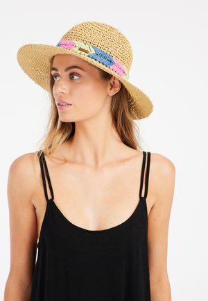Sombrero - surfing blue