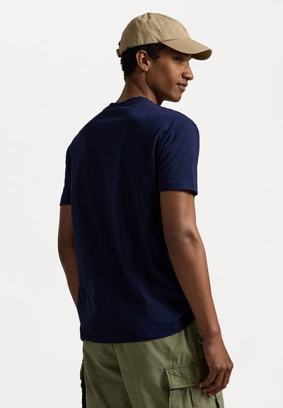 Polo Ralph Lauren CUSTOM SLIM FIT LOGO JERSEY T-SHIRT - Trükipildiga T-särk - cruise navy