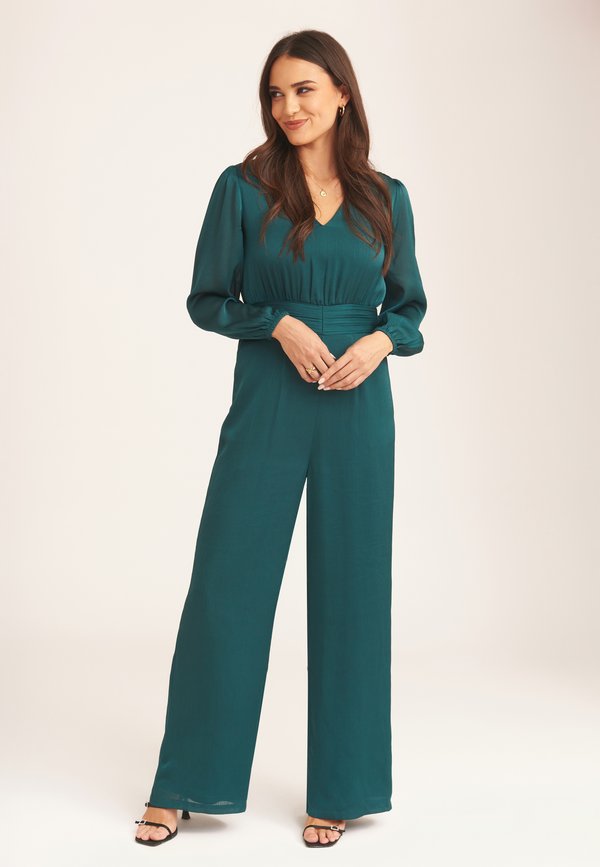 V NECK RUCHED WAIST BELTED - Jumpsuit