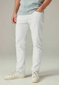 Next ESSENTIAL STRETCH - Blugi slim fit - white