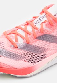 adidas Performance ADIZERO ADIOS 8 WOMEN - Scarpe da corsa su strada - pink spark/aurora metallic/solar red
