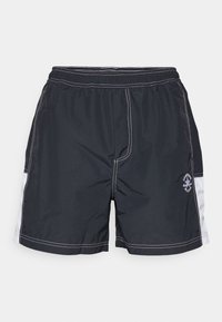 Černé plavecké šortky s bílými akcentními panely, elastickým pasem a bílým prošitím. Na boku se nachází logo. Lehce materiál.