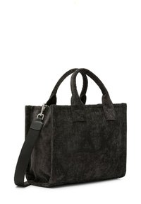 Borsa a spalla in tessuto nero con due manici corti e una tracolla staccabile. Presenta una superficie testurizzata e un logo discreto sul lato.