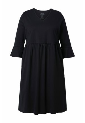 Vestito nero con scollo a V, maniche a tre quarti a campana e vita arricciata, in un tessuto morbido e leggero. Tessuto liscio, design al ginocchio.