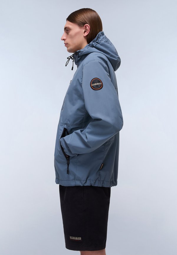 TUNDRA - Light jacket3