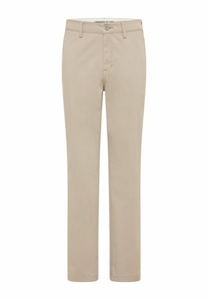 Beige Baumwollhose mit geradem Bein, ausgestattet mit einem vorderen Knopfverschluss, Gürtelschlaufen und Seitentaschen, glatte Textur.