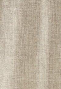 Beige strukturierten Stoff mit einem gewebten Muster, weicher Oberfläche und natürlichen Fasern, die ein subtiles, neutrales Aussehen erzeugen.