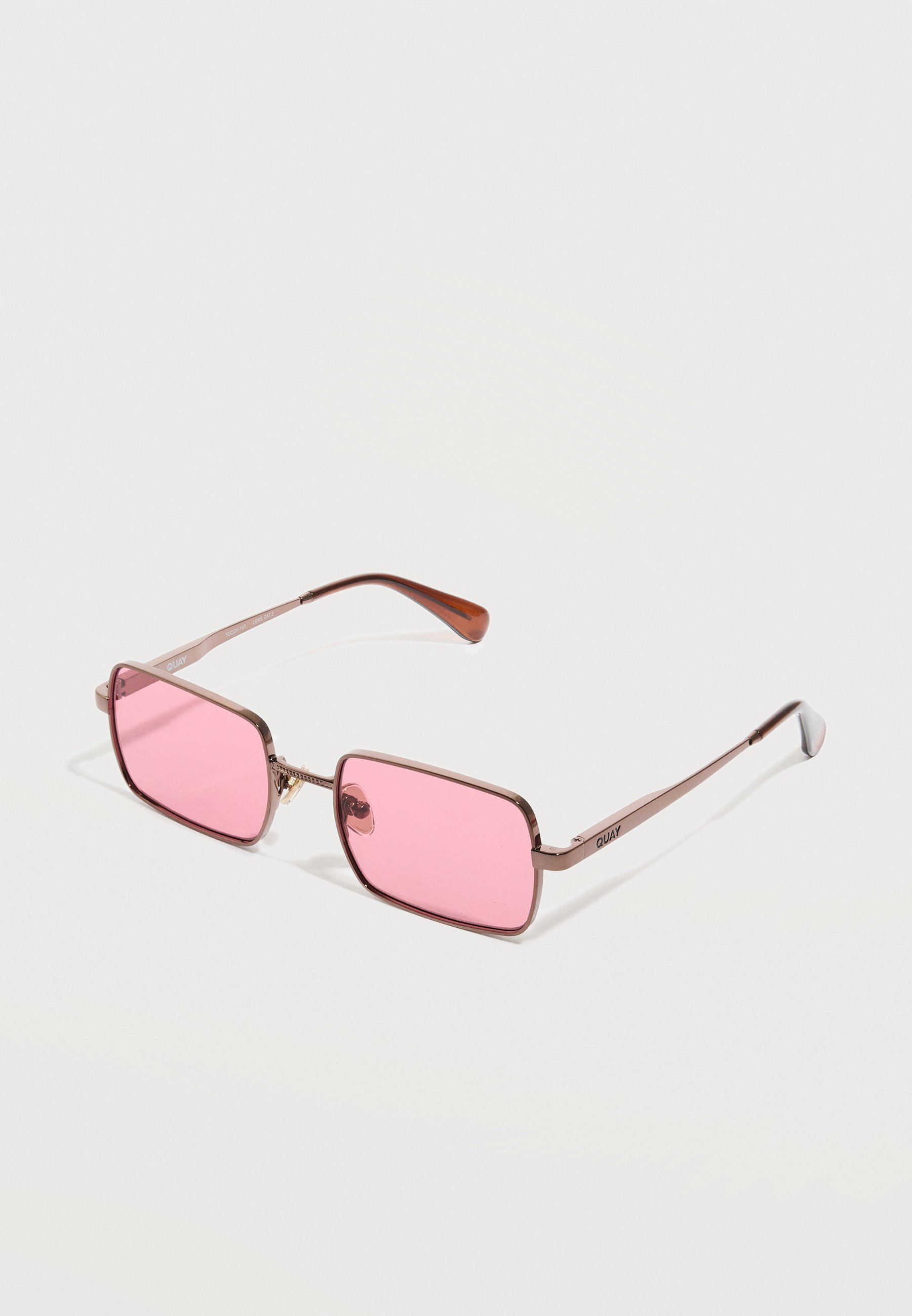 Quay Australia • Pink Rectangle Sunglasses Quay Australia Uniform 53mm Square Sunglasses in Brown  main image 3