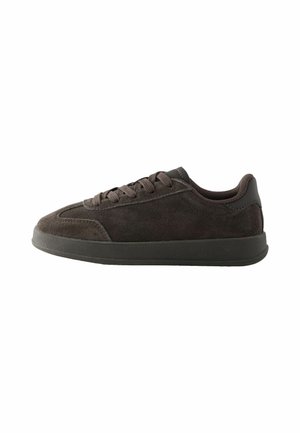 REGULAR FIT  - Sneakers - chocolate brown