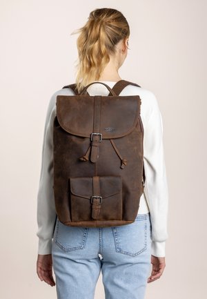 Gusti Leder, NOLAN - Rygsække - walnut