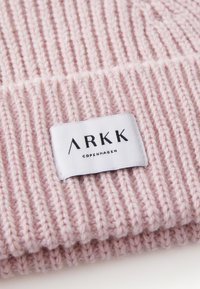 ARKK Copenhagen CLASSIC BEANIE UNISEX - Gorro - bubblegum