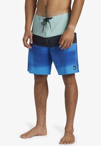 Quiksilver SURFSILK PANEL 18 - Plavecké šortky - light blue