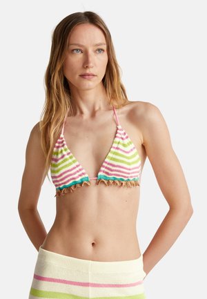 Top bikini a strisce multicolori con tonalità verde, rosa e bianco, caratterizzato da una forma triangolare e bordi scallop con dettagli dorati.