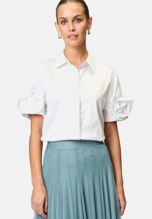 MIT STOFFBLUME AM ÄRMEL - Hemdbluse