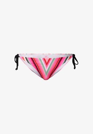 Bas de bikini à motif chevron rose, rouge et gris avec des liens noirs sur les côtés et un petit logo au centre de la ceinture.