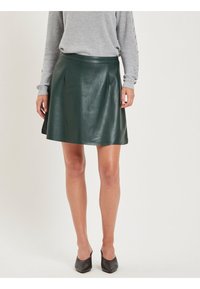 12065483 Vipen Coated Skater Skirt Noos