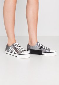 Ash Sneakers basse - silver-coloured