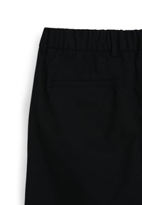 Schwarze Hose mit elastischem Bund, mit einer Gesäßtasche und glatter Textur, entworfen in einer klassischen Passform.