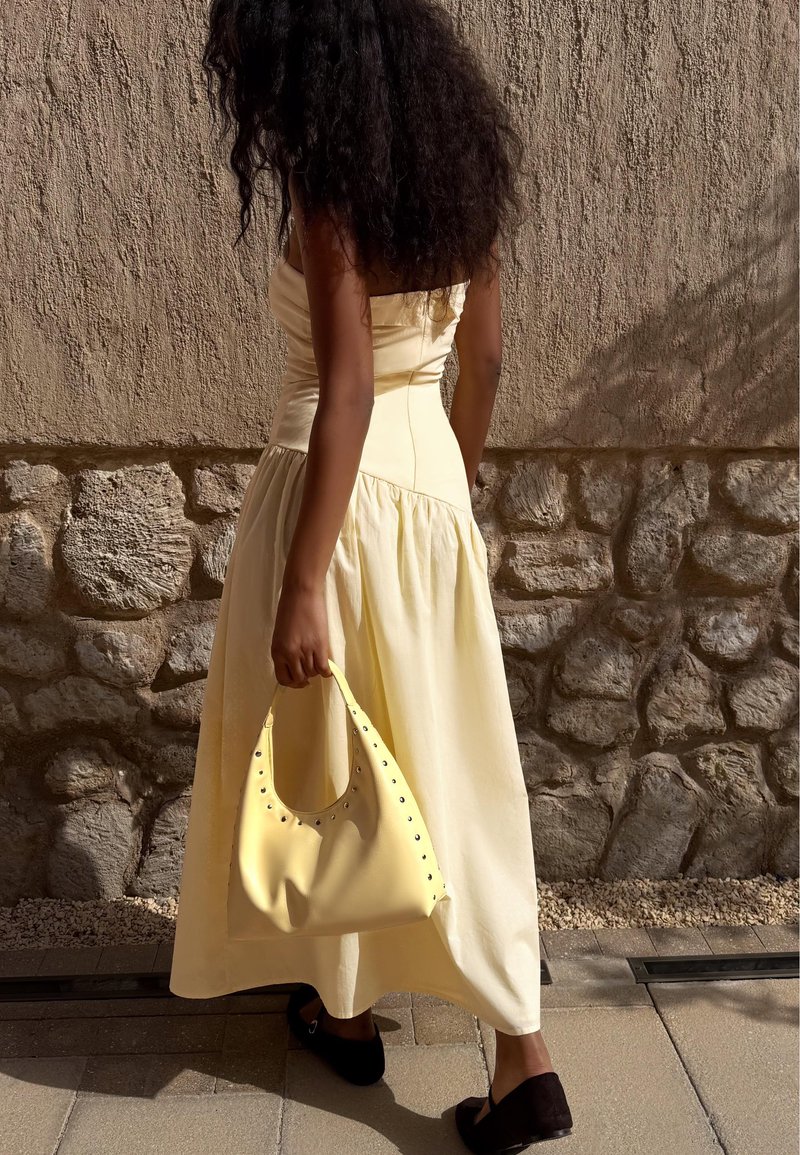 Bershka BANDEAU - MIDI DRESS 01080777 - Day dress - yellow - Zalando.ie