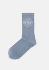 BLAZE SOCKS UNISEX - Socks - misty sky/white