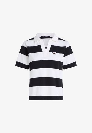 Rövid ujjú pólóing fekete-fehér vízszintes csíkokkal, galléros nyakkal és egy kis hímzett logóval a mellkason.