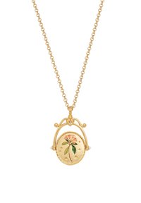 Gouden ketting met een ronde hanger met een geschilderd bloemenmotief, omrand door een decoratief kader en versierd met kleine parels.