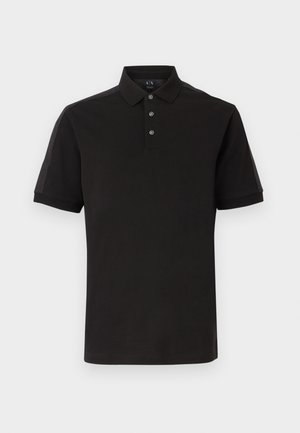 Černé polotriko s krátkým rukávem, se třemi knoflíky, klasickým límečkem a jemnými tónovanými detaily na ramenou a rukávech.