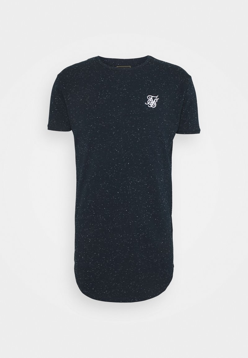 Camiseta de manga corta azul marino hecha de tela texturizada, con un logo blanco en el lado izquierdo del pecho y un diseño de dobladillo curvado.