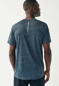 Next Spordi T-särk - slate grey