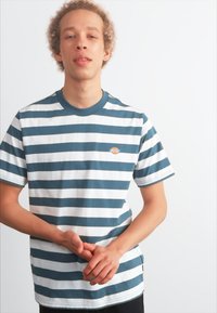 Dickies RIVERGROVE TEE - Potiskana majica - lincoln green