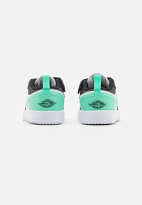 Jordan JORDAN LOW UNISEX - Tenisice - white/black/green glow