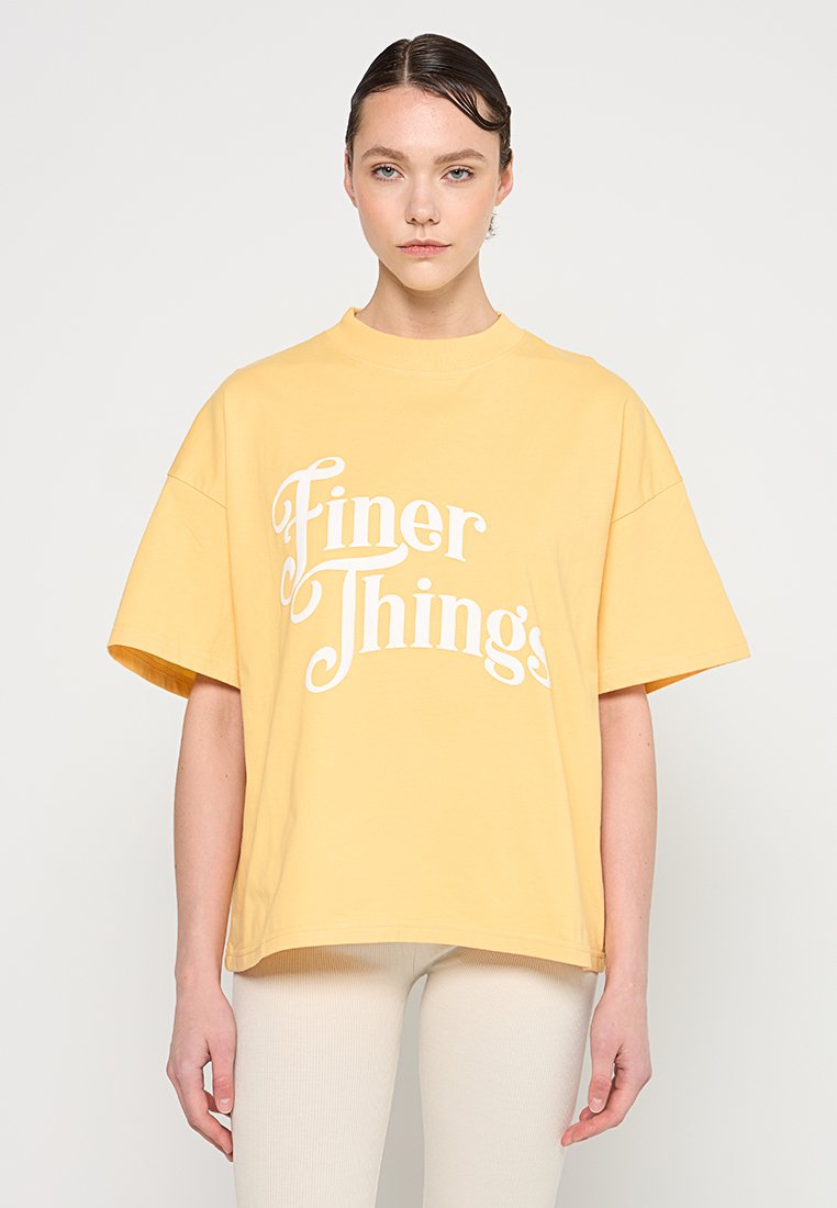 Pegador T-shirt print geel