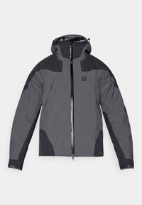 Chaqueta gris a prueba de agua con capucha, presenta un cierre frontal y detalles oscuros en contraste. Fabricada con material duradero y texturizado.