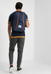 Herschel RETREAT - Rucksack - navy