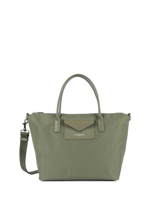 Sac fourre-tout vert olive avec double poignées, bandoulière amovible et poche avant à rabat embossée du logo "Lancaster Paris".